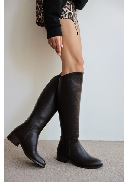 Talisman Gerçek Deri Kısa Topuk Fermuar Detaylı Uzun Kadın Çizme- Kahverengi