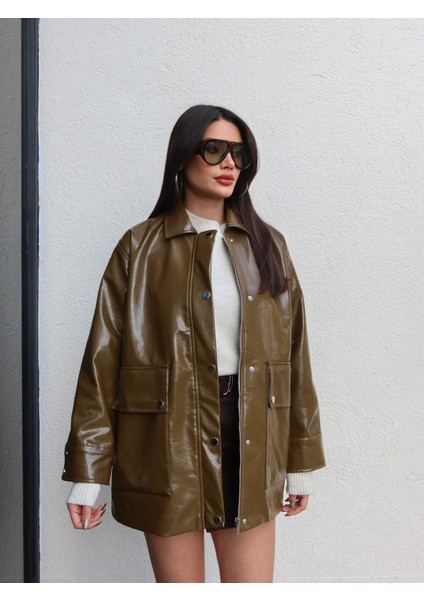 Parlak Çıtçıtlı Deri Ceket fırsatları