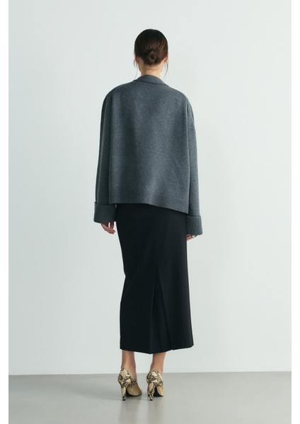 Gri Ura Triko Düğmeli Hırka fırsatları