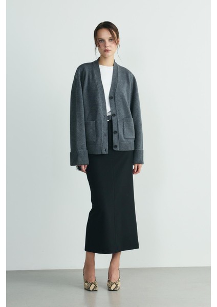 Gri Ura Triko Düğmeli Hırka