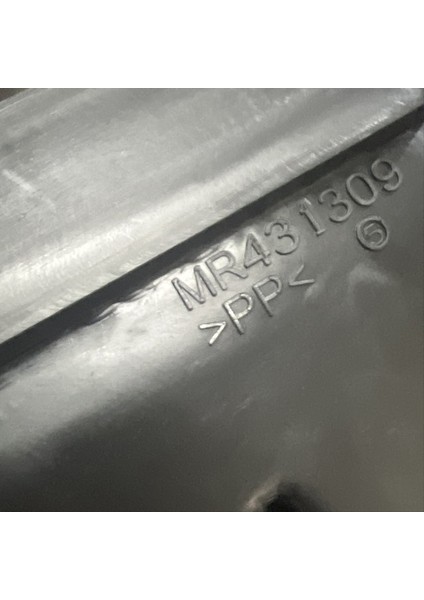 Mrıtsubıshı Pajero Montero Için Hava Temizleyici Boru 3 4 V65 V73 V75 V87 V93 V97 1999-2016 (Yurt Dışından) modelleri