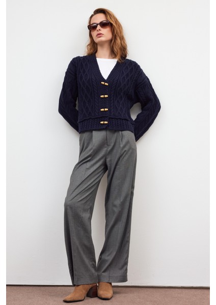 Lacivert Çoban Düğmeli Saç Örgülü Triko Hırka