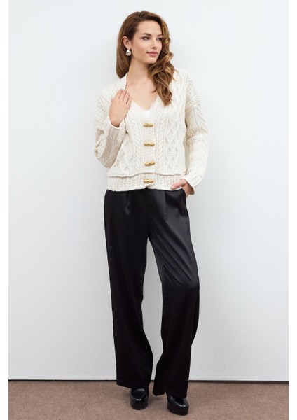 Bej Çoban Düğmeli Saç Örgülü Triko Hırka