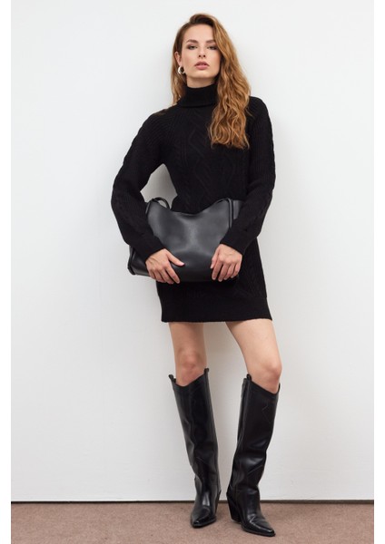Siyah Balıkçı Yaka Triko Elbise