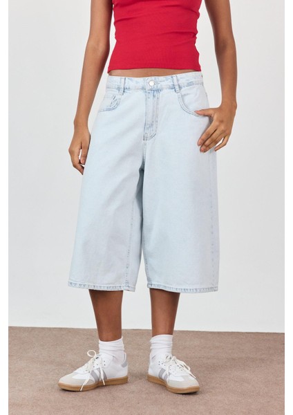 Açık Mavi Normal Bel Denim Şort Bermuda modelleri