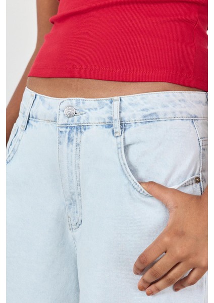 Açık Mavi Normal Bel Denim Şort Bermuda fırsatları