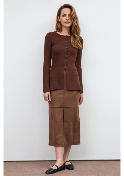 Kahverengi Önü Düğmeli Triko Bluz