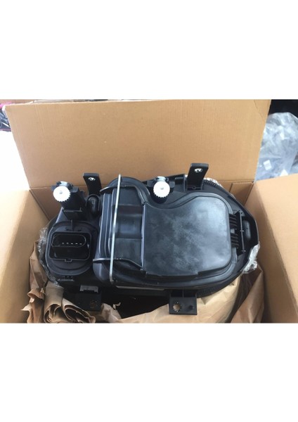 Golf 4 Uyumlu Sissiz Tip Sağ-Sol Far Takımı modelleri