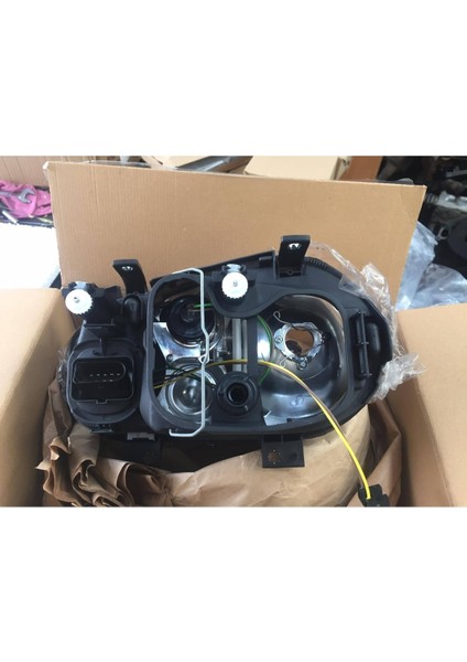 Golf 4 Uyumlu Sissiz Tip Sağ-Sol Far Takımı indirimleri