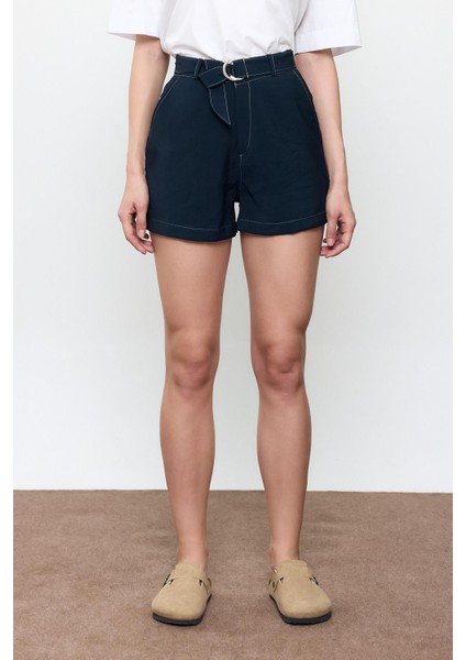 Lacivert Kemerli Şort modelleri