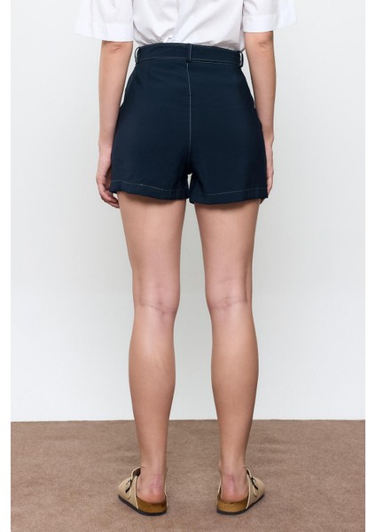 Lacivert Kemerli Şort indirimleri