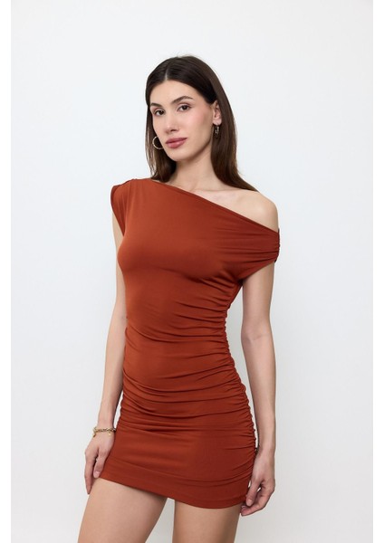 Kahverengi Büzgülü Mini Elbise fiyatları