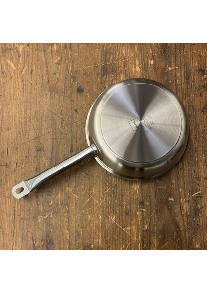 Metro Profesyonel 10/18 Paslanmaz Çelik Tava 24CM fiyatları