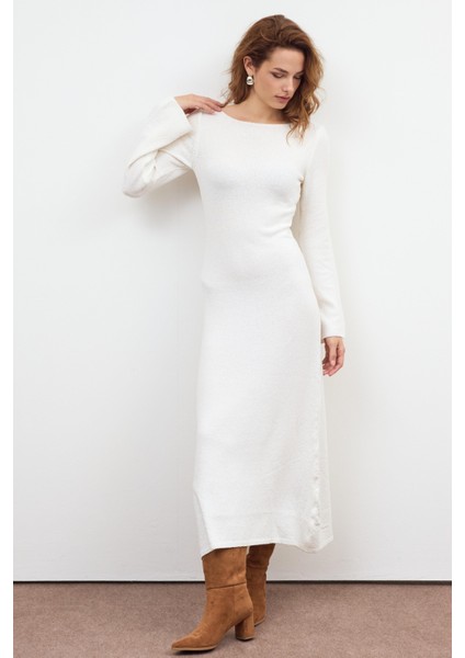 Ekru Dokulu Triko Elbise modelleri