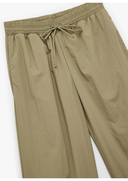 Rahat Kalıp Bağcıklı Yüksek Bel Geniş Paça Spor Eşofman Altı modelleri