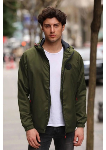 İçi Astarlı Su ve Rüzgar Geçirmez Erkek Cepli Yağmurluk