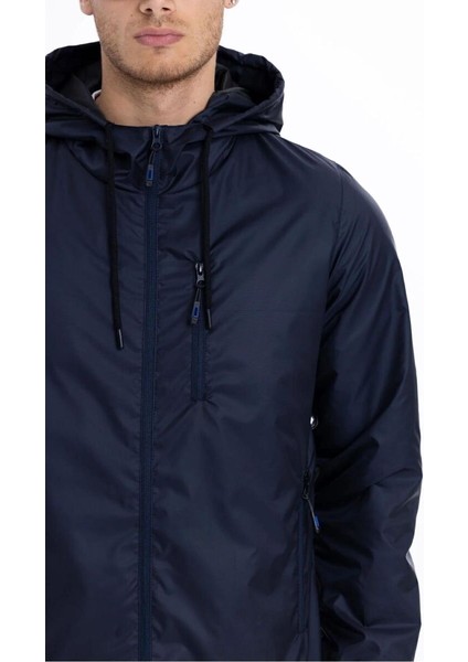 İçi Astarlı Su ve Rüzgar Geçirmez Erkek Cepli Yağmurluk