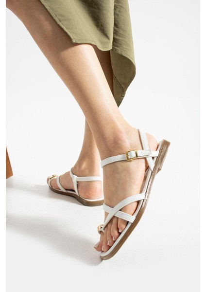 Beyaz Yüzüklü Sandalet