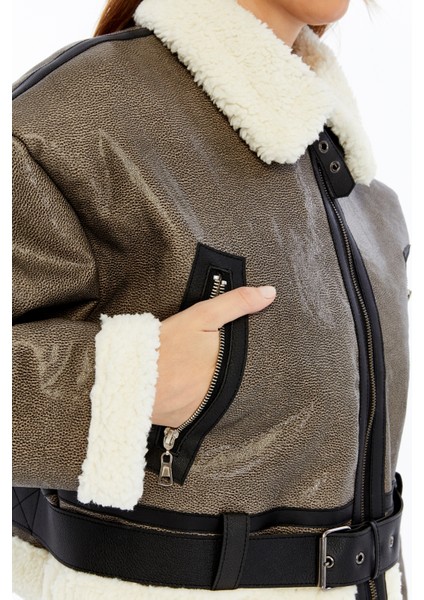 Kadın Kürklü Tokalı Gri Kısa Crop Mont indirimleri