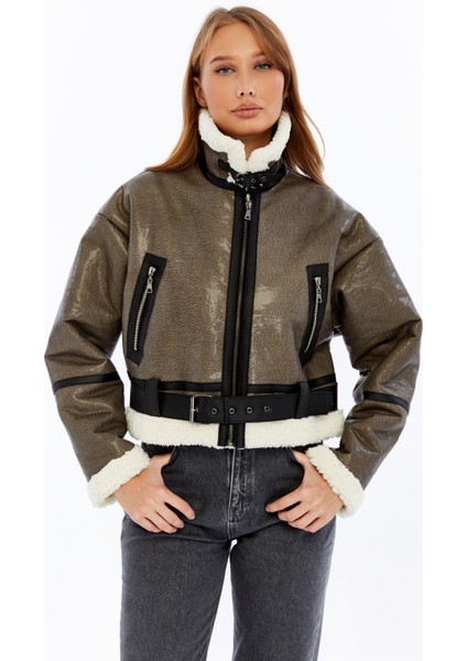 Kadın Kürklü Tokalı Gri Kısa Crop Mont