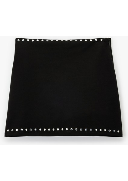 Slim Fit Metal Aksesuar Detaylı Mini Şort Etek