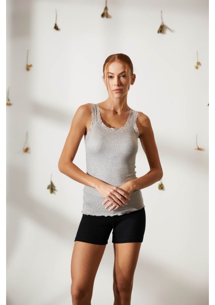 Kadın Dantel Detaylı Atlet