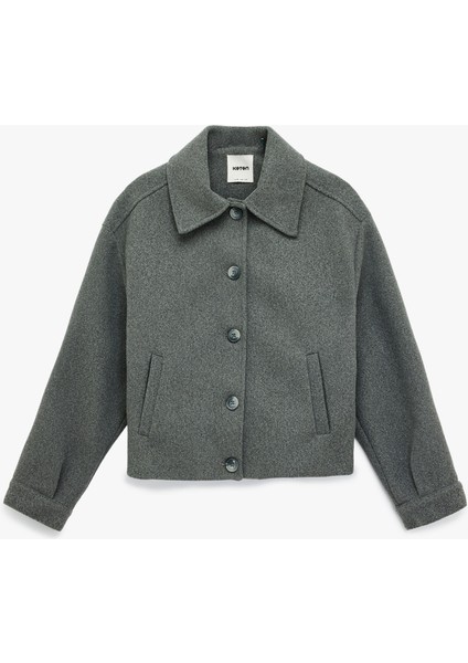 Düğmeli Cepli Uzun Kollu Kruvaze Kısa Kaşe Ceket