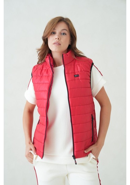 İçi Astarlı Su ve Rüzgar Geçirmez Cepli Kadın Yelek