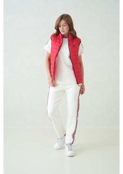 İçi Astarlı Su ve Rüzgar Geçirmez Cepli Kadın Yelek