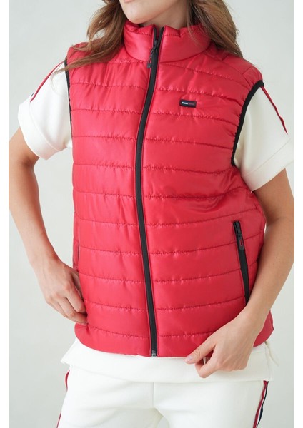 İçi Astarlı Su ve Rüzgar Geçirmez Cepli Kadın Yelek