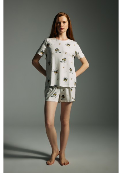 Kadın Pamuklu Kısa Kollu Şortlu Pijama Takımı
