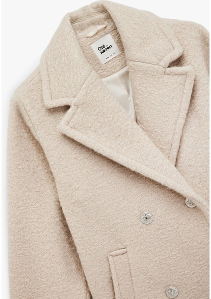 Düğmeli Cep Detaylı Kruvaze Yaka Oversize Buklet Kaban modelleri