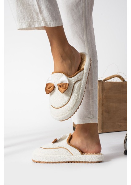 Kadın Kurdele Detaylı Peluş Ev Terliği – Yumuşak, Sıcak, Kaymaz Tabanlı Kışlık Terlik modelleri