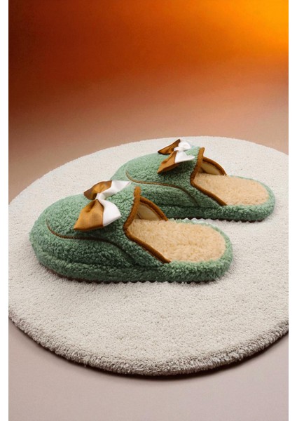 Kadın Kurdele Detaylı Peluş Ev Terliği – Yumuşak, Sıcak, Kaymaz Tabanlı Kışlık Terlik fiyatları