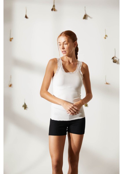 Kadın Dantel Detaylı Atlet fiyatları