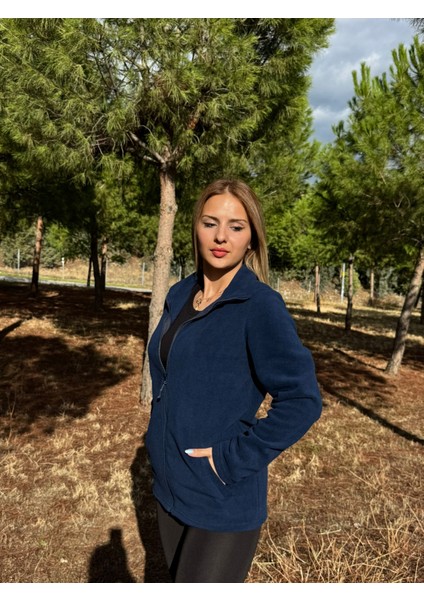 Kadın Kışlık Önü Fermuarlı Cepli Slimfit Lacivert Renk Polar fırsatları