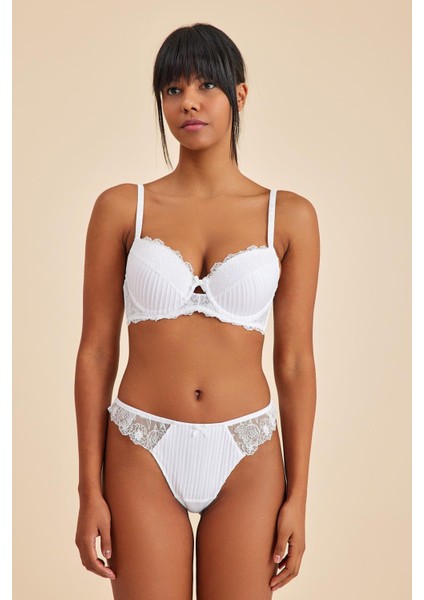 Paris Ekru Dantelli String Külot