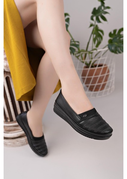 Nesil Shoes Ayzen 810 Siyah Anatomik Kadın Ayakkabı indirimleri