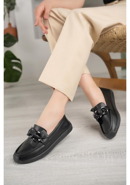 Ceylan 57 Siyah Zincir Tokalı Kadın Ayakkabı indirimleri