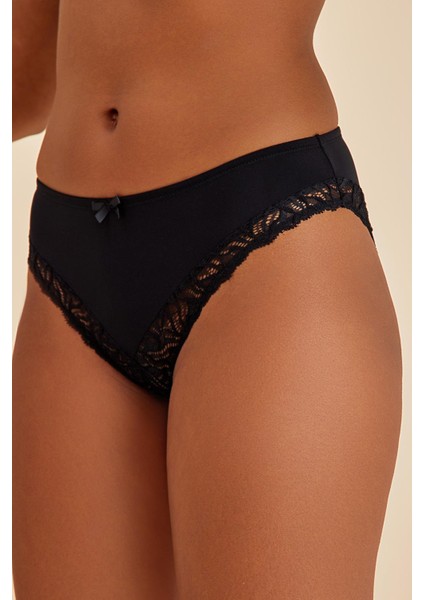 Luna Siyah Dantelli Slip Külot