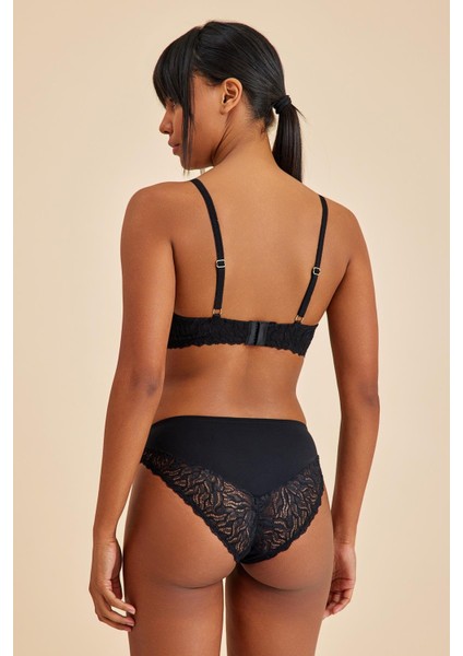 Luna Siyah Dantelli Slip Külot