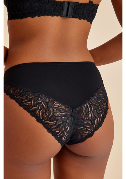 Luna Siyah Dantelli Slip Külot