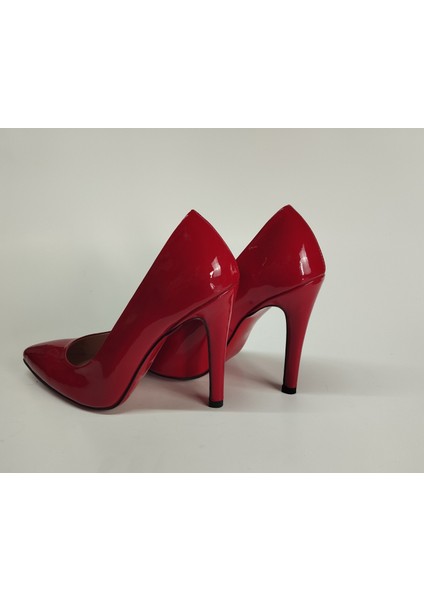 Kadın Hakiki Deri Kırmızı Rugan Ayakkabı