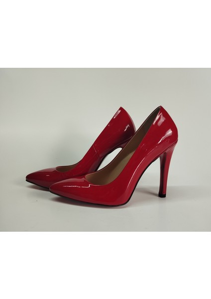 Kadın Hakiki Deri Kırmızı Rugan Ayakkabı modelleri