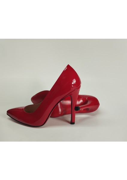 Kadın Hakiki Deri Kırmızı Rugan Ayakkabı fırsatları