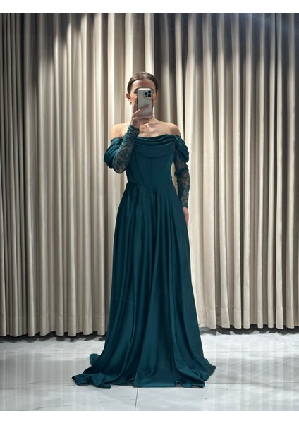 Zümrüt Yeşili Kayık Yaka Dantel Kollu Abiye Elbise 5561 modelleri