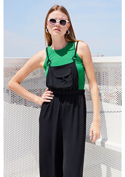 Siyah Askılı Bahçıvan Tulum Kadın Kısa Kol Düz Desen %97 Polyester