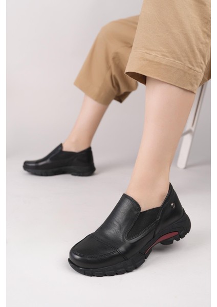 D25KA 3480 Siyah Hakiki Deri Kadın Ayakkabı