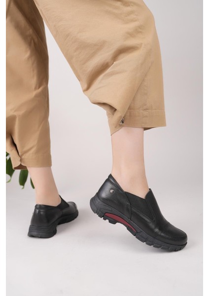 D25KA 3480 Siyah Hakiki Deri Kadın Ayakkabı fiyatları