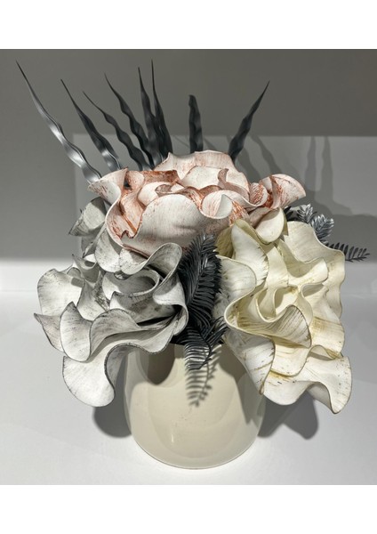 Küçük Beyaz Cezve Saksı Aranjman Çiçek fiyatları